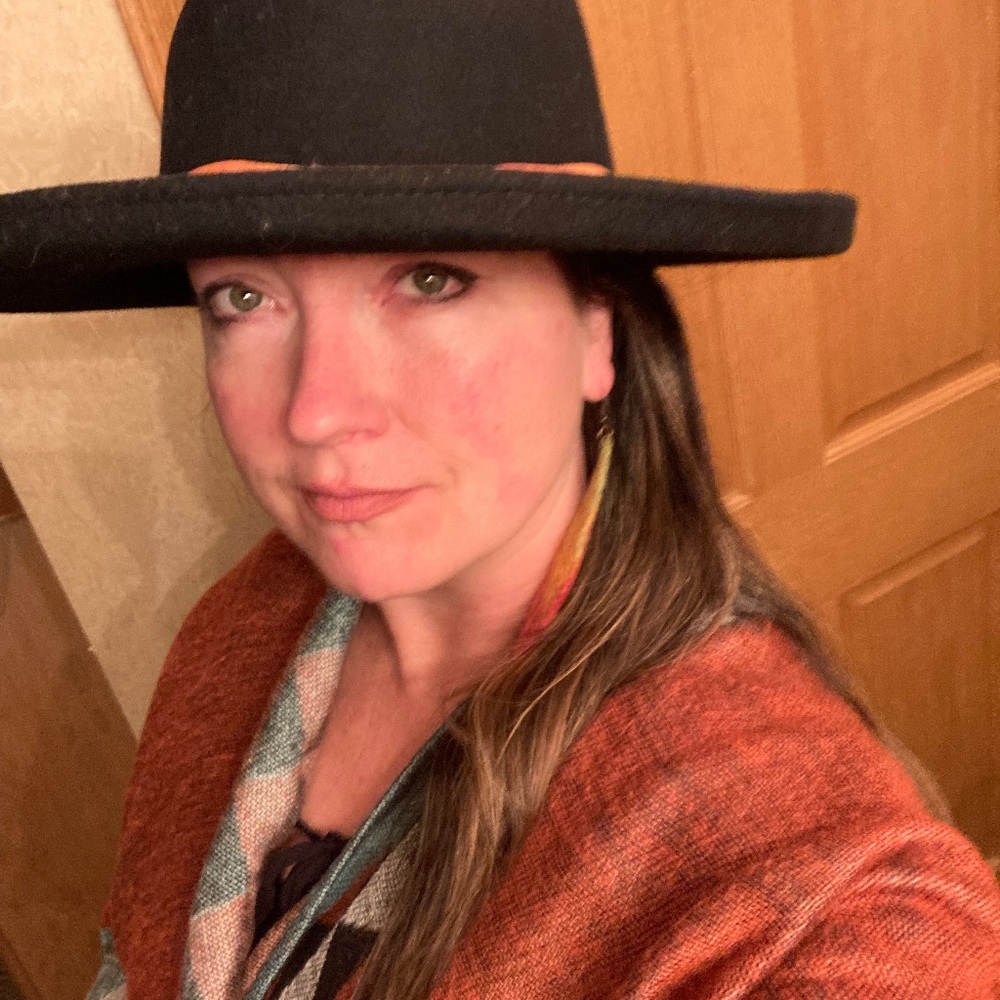 Meet your Posher, Cori